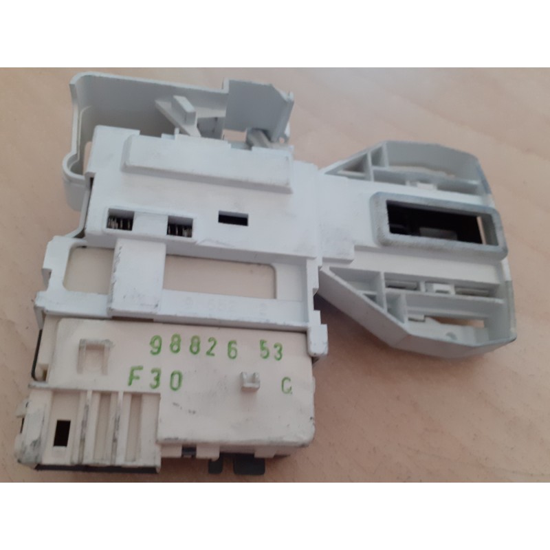 BLOCCAPORTA  PER LAVATRICE ARISTON ARXL 105 (EU) USATO