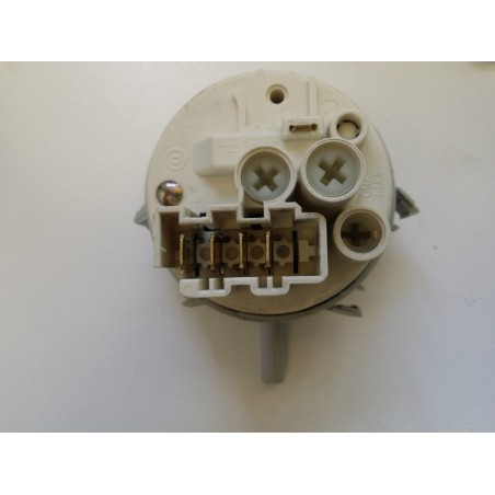 PRESSOSTATO 16001417100 / 7650002 PER LAVATRICE ARISTON ALD 120 IT USATO VLX