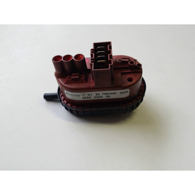 PRESSOSTATO 5550000009 PER LAVATRICE BOSCH WOL2050II/01 FD8105  USATO