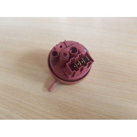 PRESSOSTATO ARDO FLN 1065W 520011602 - usato