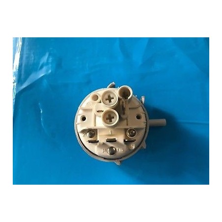 PRESSOSTATO COD. 16000482804 PER LAVATRICE ARISTON AL 89 X IT - usato agx