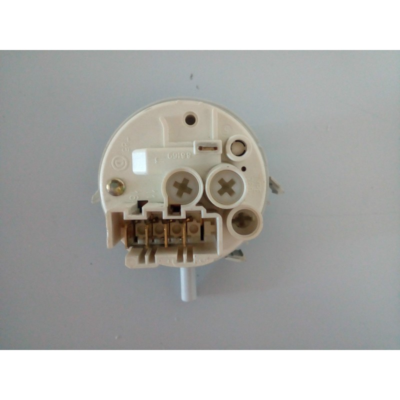 PRESSOSTATO COD. 16001417101 PER LAVATRICE ARISTON  LE 869X IT USATO  sva
