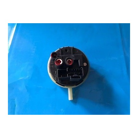 PRESSOSTATO COD. 16002186000 PER LAVATRICE INDESIT WIXL 105/Y - usato agx