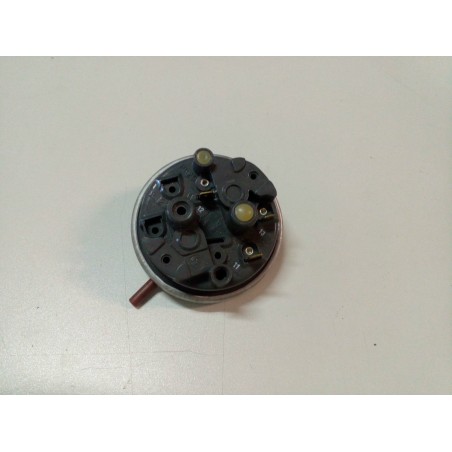 PRESSOSTATO COD. 35573 PER LAVATRICI S. GIORGIO AMICA SOD/EI  USATO  sva