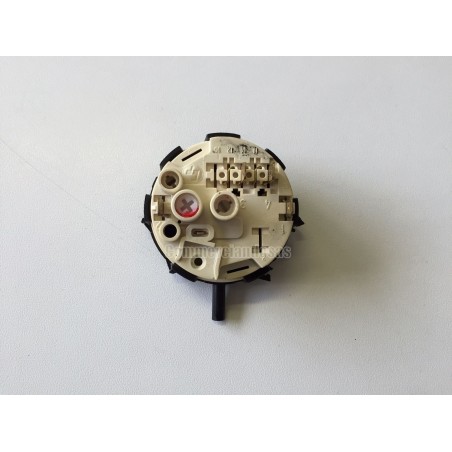 PRESSOSTATO COD. 46000794 PER LAVATRICE CANDY CTY 104 SY usato agx