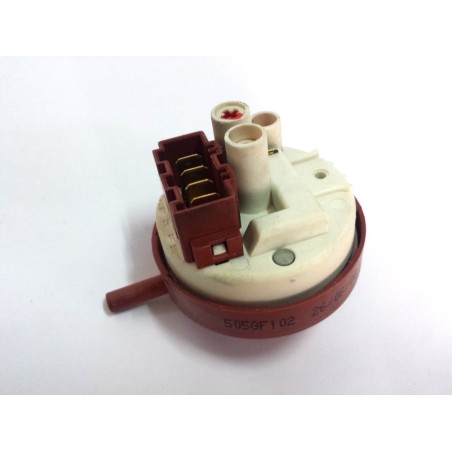 PRESSOSTATO COD. 610018546.01 PER LAVATRICE INDESIT WIXL 85  usato