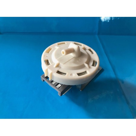 PRESSOSTATO COD. 6601ER1006F PER LAVATRICE LG F1443KD - usato agx