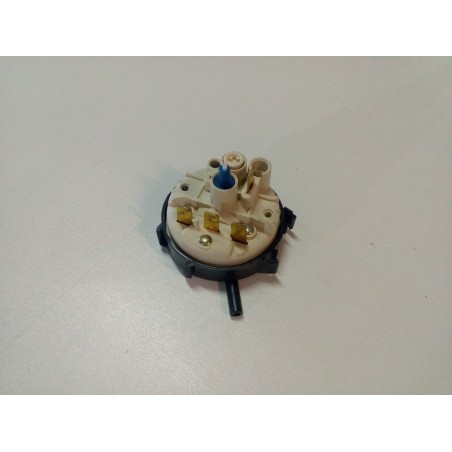 PRESSOSTATO COD. 90483728 PER LAVATRICI ZEROWATT LADY ZERO LX 625  USATO   sva