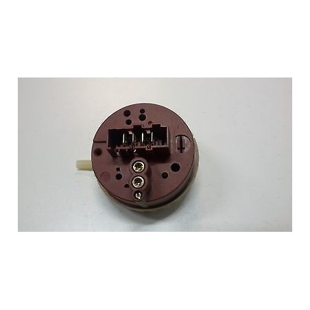 PRESSOSTATO CODICE 5500000349 PER LAVATRICI  BOSCH WFL 1661 usato sva