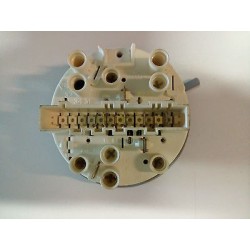 PRESSOSTATO CODICE 91200679 PER LAVATRICI CANDY CHIARA SSXTR   sva