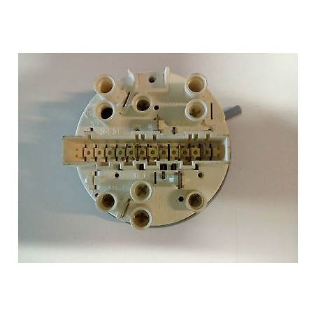 PRESSOSTATO CODICE 91200679 PER LAVATRICI CANDY CHIARA SSXTR   sva