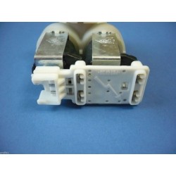 ELETTROVALVOLA  COD. 461971401651  PER LAVATRICE  WHIRLPOOL  AWO/D600  usato