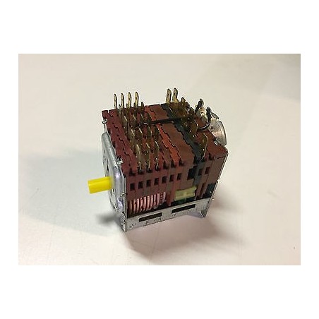 TIMER COD.16000791104 PER LAVATRICE ARISTON BAS 606 TX  usato