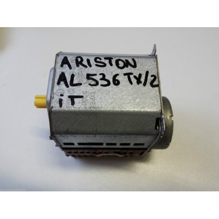 TIMER COD. 18000871902 PER LAVATRICE ARISTON AL 536 TX/2 IT USATO