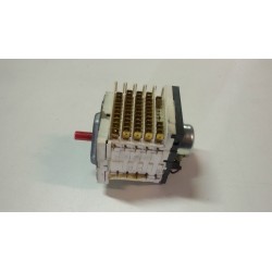 TIMER COD. 16000871002 PER LAVATRICE  INDESIT WGD 83 S USATO