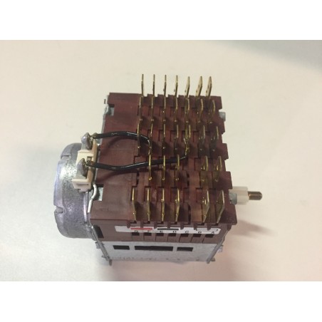 TIMER COD 41002632 / 35020004.05 PER LAVATRICE HOOVER EHS 54 A usato