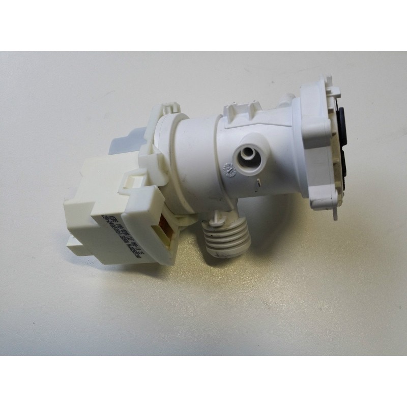 POMPA codice  16002531300 PER LAVATRICE INDESIT PWC 71071W (IT) USATO VLX