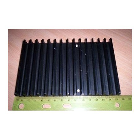 ALETTA DI RAFFRESSAMENTO ALLUMINIO NERA 16 X  10 USATO lrx1g