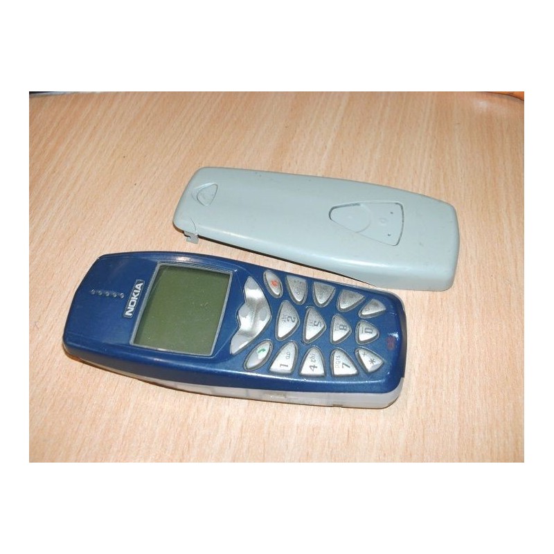 CELLULARE VINTAGE  NOKIA 3510 COLORE BLU  DA COLLEZIONE O PARTI RICAMBIO  lrx