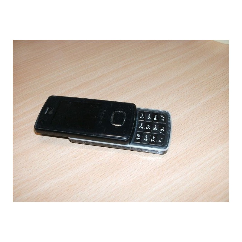 CELLULARE VINTAGE LG KU800 COLORE NERO  DA COLLEZIONE O PARTI RICAMBIO  lrx
