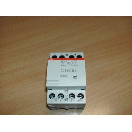 CONTATTORE ABB ESB 40-40 230V AC/DC 40-450 HZ USATO lrx