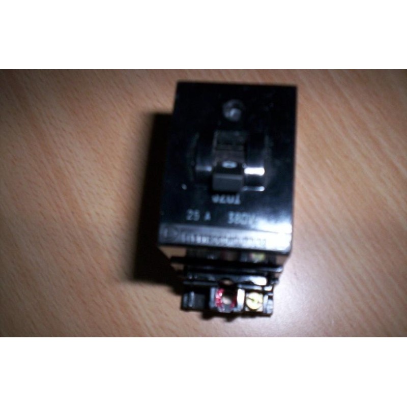 ELETTROCONDUTTURE INTERRUTTORE S 201 25 Amp 380V USATO PER COLLEZIONISTI  lrx