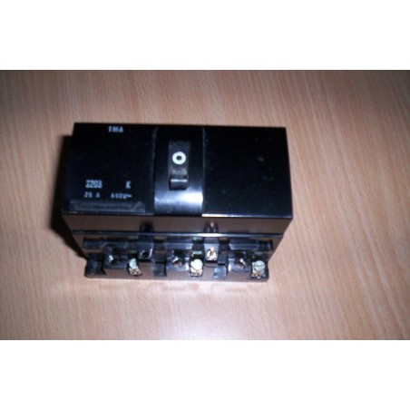 ELETTROCONDUTTURE INTERRUTTORE S 203 25 Amp 440V USATO PER COLLEZIONISTI  lrx