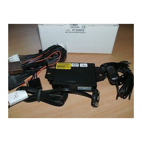 KIT VIVAVOCE  SENZA FILI BLUETOOTH METASYSTEM METABLUE2 MERCEDES ABC0030   NUOVO