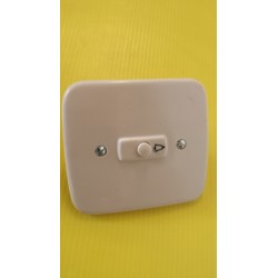 VINTAGE AVE SERIE 600 PULSANTE SUONERIA 6A 250V  USATO
