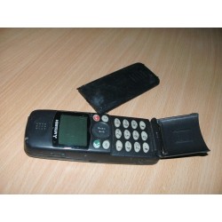 TELEFONO CELLULARE MITSUBISHI  MT-30T COLORE NERO CON BATTERIA USATO VINTAGE lrx