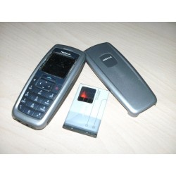 TELEFONO CELLULARE NOKIA 2600 COLORE ARGENTO USATO DA COLLEZIONE  lrx