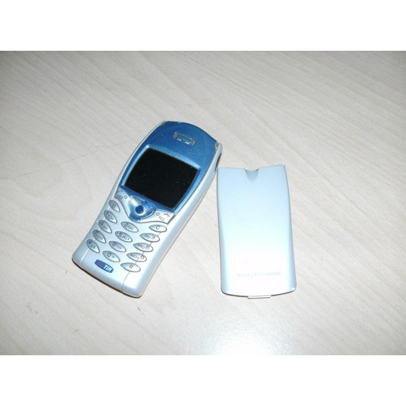 TELEFONO CELLULARE SONY ERICSSON T68i COLORE BIANCO/AZZ USATO DA COLLEZIONE  lrx