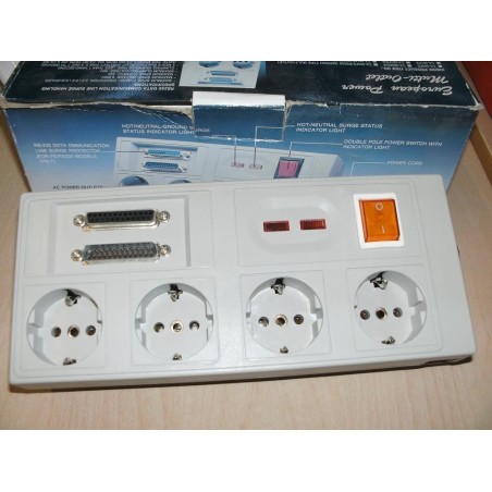 PRESA ELETTRICA MULTIPLA EUROPEA CON RS232 10A 220-250VAC  NUOVO