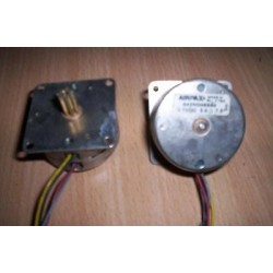 MOTORE PASSO PASSO AIRPAX S42M048S98 USATO lrx