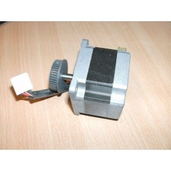 MOTORE PASSO PASSO STEPPING MOTOR SANYO DENKI TYPE 103H6500-7242 USATO