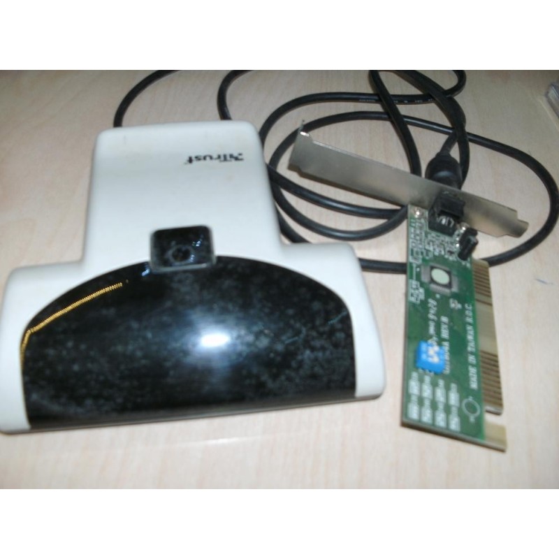SCANNER MANUALE A COLORI TRUST AMI-SCAN COLOUR CON INTERFACCIA GI1904A USATO lrx