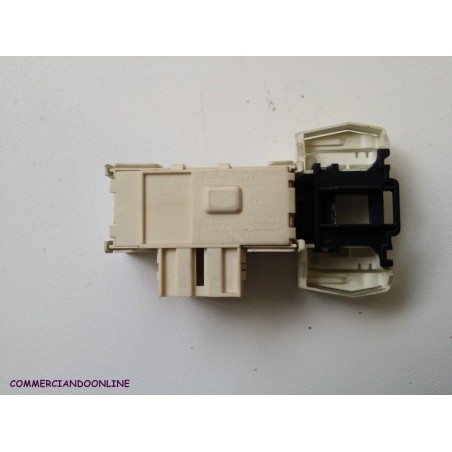 BLOCCAPORTA 053556 Q / 41016879 PER LAVATRICE ZEROWATT ZL 120.7 EU USATO