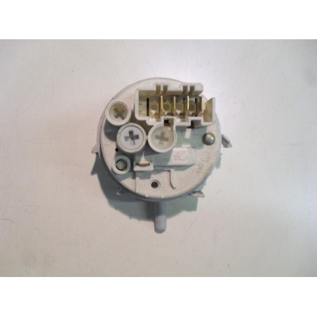 PRESSOSTATO COD. 7650021 CODICE ALTERNATIVO: 160014176.02 PER LAVATRICE ARISTON AB 66, AB 66X  usato