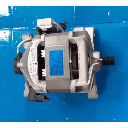 Motore per lavatrice  Master Aqua7100 cod: 32010696  usato