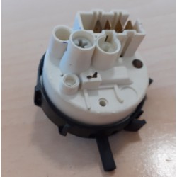 Pressostato per lavatrice candy  EVOT 10071D/1-S   41026305 USATO