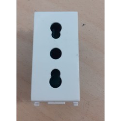 VIMAR PLANA  PRESA COD 14203  NUOVO