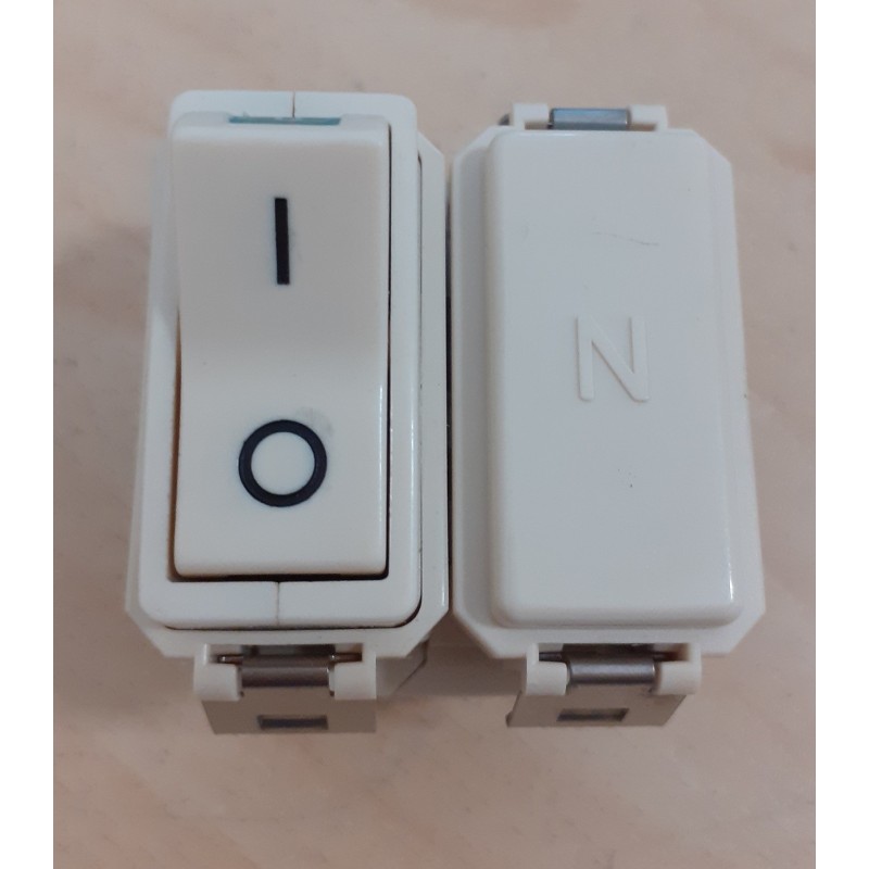 INTERRUTTORE AUTOMATICO MAGNETOTERMICO COD. 8050