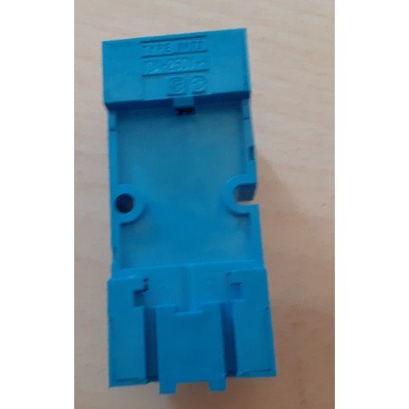 ZOCCOLO  RELE'  TYPE  84.73     10A-250V    NUOVO