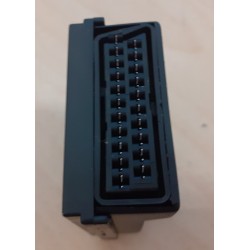 ADATTATORE MONOBLOCCO SPINA/PRESA SCART + 3 PRESE RCA COD 11/18  NUOVO