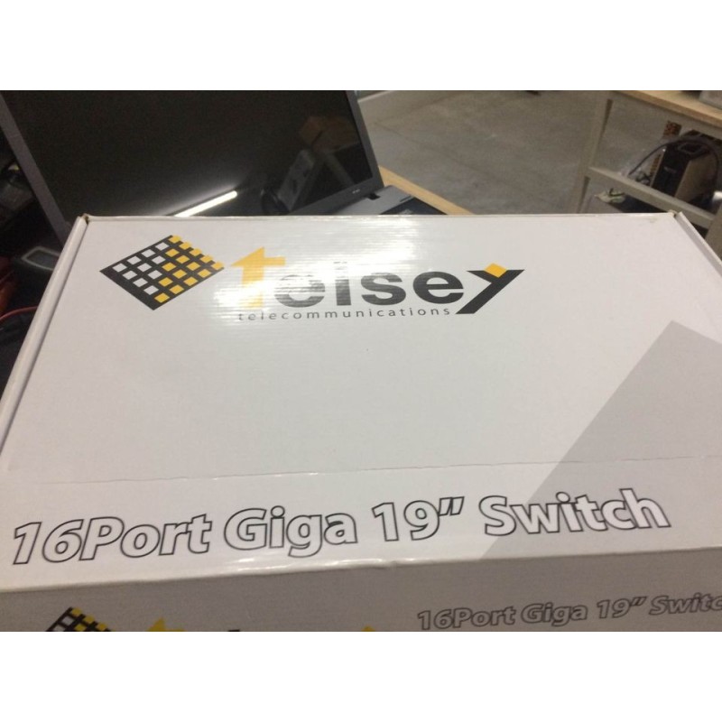 SWITCH 16 PORTE TELSEY 10/100/1000