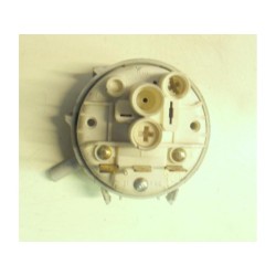 Pressostato lavastoviglie Ariston  LSI68DUO cod 16001066700 / 761427  usato