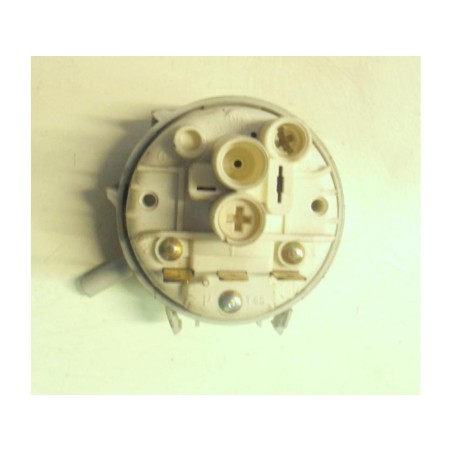 Pressostato lavastoviglie Ariston  LSI68DUO cod 16001066700 / 761427  usato