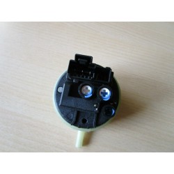 PRESSOSTATO PER LAVATRICE  WHIRLPOOL 6 SENSE  FSCR80215  COD 505KH101 / W10522345   COD PRODUTTORE  481010522350  USATO
