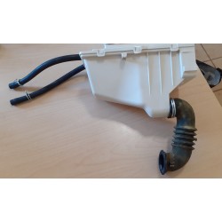 VASCHETTA DISTRIBUTORE DETERSIVO CON GOMITO PER  LAVATRICE WHIRLPOOL  MOD FSCR70210  COD W10580668  COD PROD 481010580618 USATO